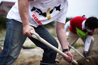 活動中-土砂撤去