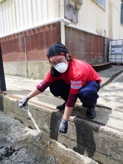 活動中-土砂撤去