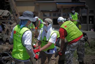 仕分けされたがれき