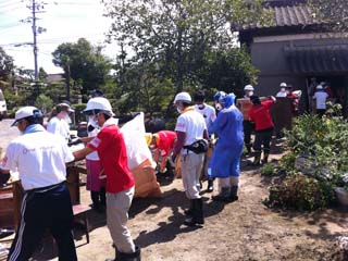 がれきの運び出された空き地